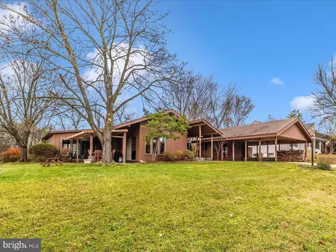 7106 Masters Rd, New Market, MD 21774
