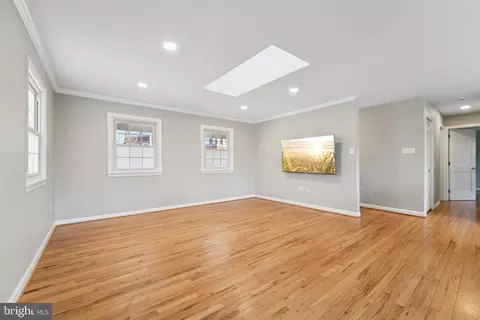 Living - 5 N Jefferson St, Frederick, MD 21701 photo 2 of 6