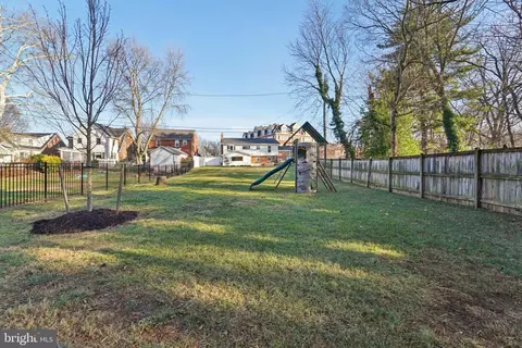 Exterior - 5 N Jefferson St, Frederick, MD 21701 photo 9 of 10