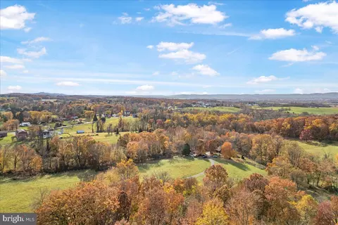 8245 Water Street Rd, Walkersville, MD 21793