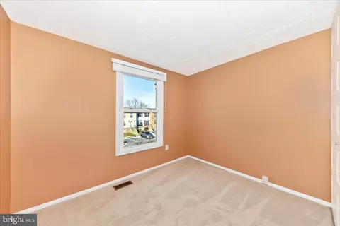Bedroom - 6911 Doublebrand Ct, Frederick, MD 21703 photo 4 of 7