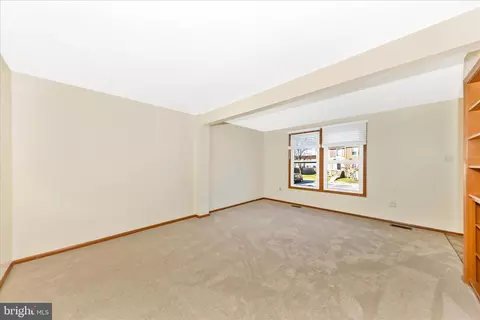 Living - 6911 Doublebrand Ct, Frederick, MD 21703 photo 5 of 8