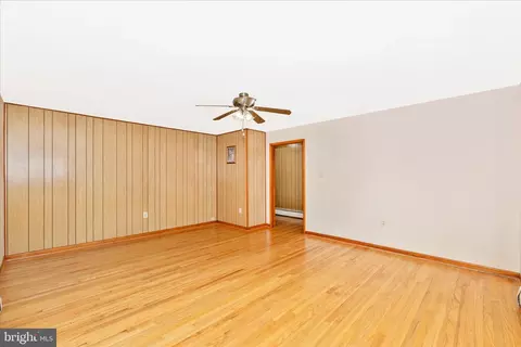 Living - 10223 Liberty Rd, Frederick, MD 21701 photo 4 of 8
