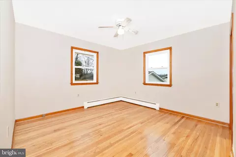 Bedroom - 10223 Liberty Rd, Frederick, MD 21701 photo 3 of 8