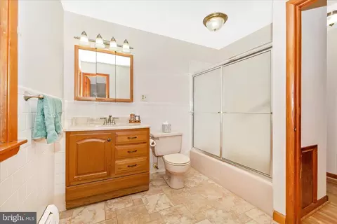 Bath - 10223 Liberty Rd, Frederick, MD 21701 photo 1 of 1