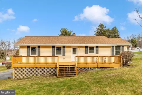 Exterior - 10223 Liberty Rd, Frederick, MD 21701 photo 7 of 10