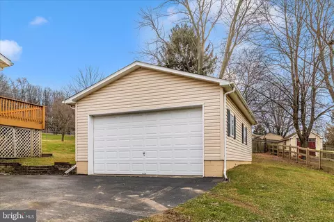 Exterior - 10223 Liberty Rd, Frederick, MD 21701 photo 5 of 10