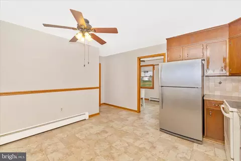 Entry Way - 10223 Liberty Rd, Frederick, MD 21701 photo 2 of 2