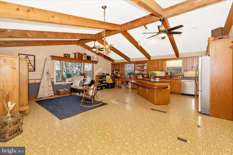 4521 Timbery Dr, Jefferson, MD 21755 photo 7