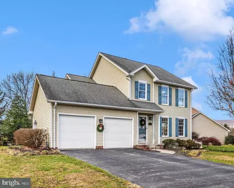2181 E Greenleaf Dr, Frederick, MD 21702