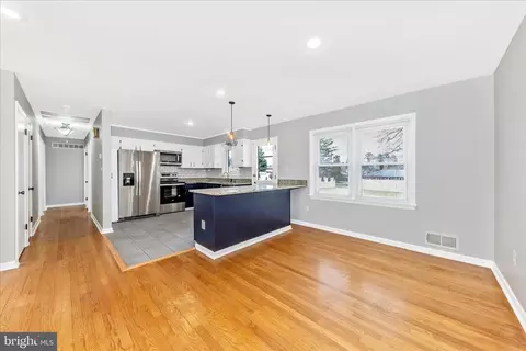 Living - 713 Northside Dr, Frederick, MD 21701 photo 7 of 8