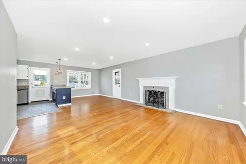 Living - 713 Northside Dr, Frederick, MD 21701 photo 1 of 8