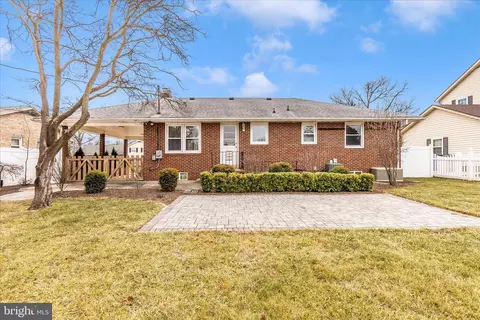 Exterior - 713 Northside Dr, Frederick, MD 21701 photo 7 of 14
