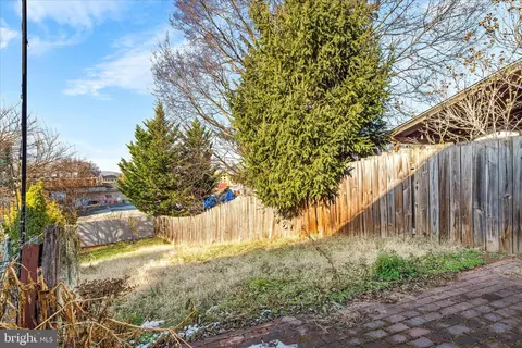 Exterior - 7 Jefferson St, Frederick, MD 21701 photo 5 of 7
