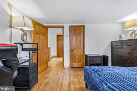 Bedroom - 8317 Hollow Rd, Middletown, MD 21769 photo 3 of 8