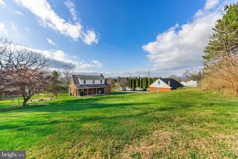 Exterior - 8317 Hollow Rd, Middletown, MD 21769 photo 10 of 10