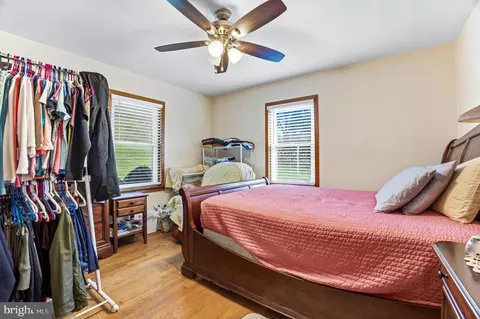 Bedroom - 8317 Hollow Rd, Middletown, MD 21769 photo 1 of 8