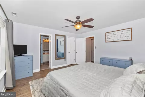 Bedroom - 6131 Baldridge Ter, Frederick, MD 21701 photo 3 of 7