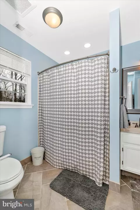 Bath - 6131 Baldridge Ter, Frederick, MD 21701 photo 4 of 6
