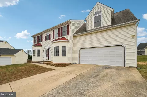 Exterior - 8908 Broad Branch Ct, Frederick, MD 21704 photo 3 of 7