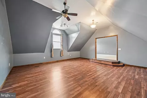 Living - 8908 Broad Branch Ct, Frederick, MD 21704 photo 9 of 10
