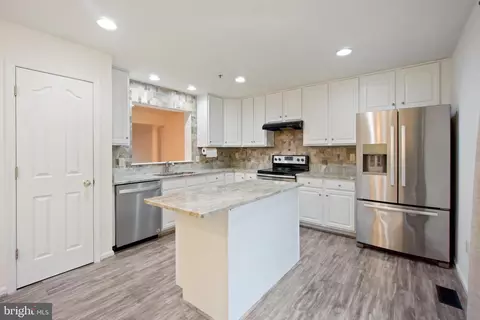 Kitchen - 2075 Buell Dr, Frederick, MD 21702 photo 2 of 3