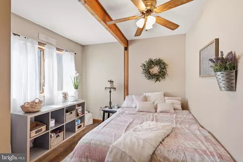 Bedroom - 8939 Hawbottom Rd, Middletown, MD 21769 photo 1 of 5