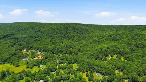 View/Area - 8939 Hawbottom Rd, Middletown, MD 21769 photo 2 of 8