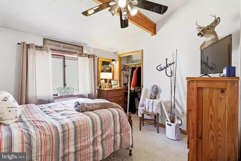 Bedroom - 8939 Hawbottom Rd, Middletown, MD 21769 photo 4 of 5
