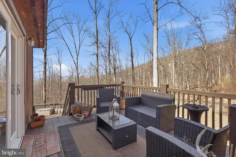 Exterior - 8939 Hawbottom Rd, Middletown, MD 21769 photo 4 of 7
