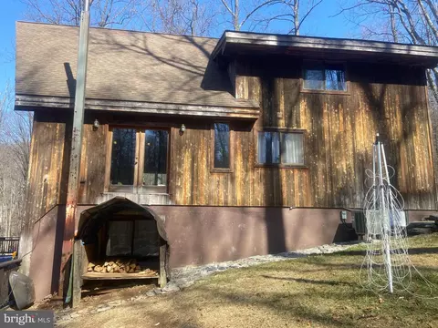 Exterior - 8939 Hawbottom Rd, Middletown, MD 21769 photo 5 of 7
