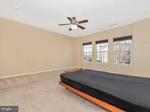 Bedroom - 9537 Hyde Pl, Frederick, MD 21704 photo 6 of 10