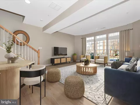 9537 Hyde Pl, Frederick, MD 21704