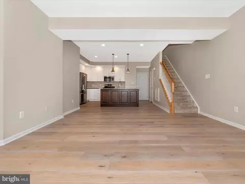 Living - 9537 Hyde Pl, Frederick, MD 21704 photo 5 of 8