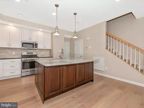 Kitchen - 9537 Hyde Pl, Frederick, MD 21704 photo 3 of 7