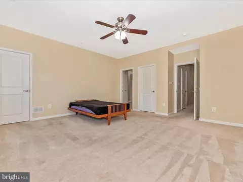 Bedroom - 9537 Hyde Pl, Frederick, MD 21704 photo 4 of 10