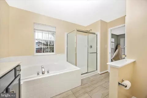 Entry Way - 100 Featherstone Pl, Frederick, MD 21702 photo 7 of 7