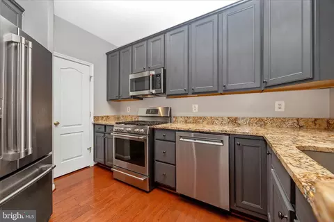 Kitchen - 100 Featherstone Pl, Frederick, MD 21702 photo 3 of 4