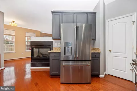 Entry Way - 100 Featherstone Pl, Frederick, MD 21702 photo 2 of 7