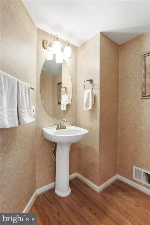 Bath - 3664 Byron Cir, Frederick, MD 21704 photo 1 of 6