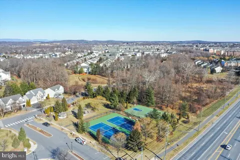 View/Area - 3664 Byron Cir, Frederick, MD 21704 photo 3 of 20