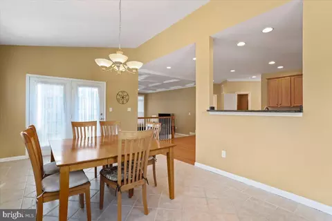 Dining - 3664 Byron Cir, Frederick, MD 21704 photo 4 of 5