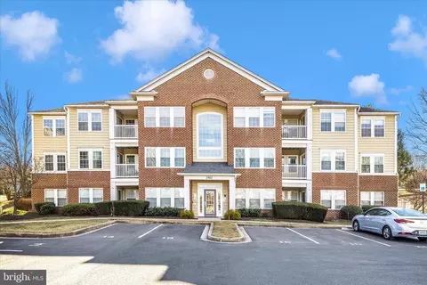 2402 Dominion Dr #1B, Frederick, MD 21702 photo 2