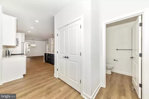 28 E C St, Brunswick, MD 21716 photo 19