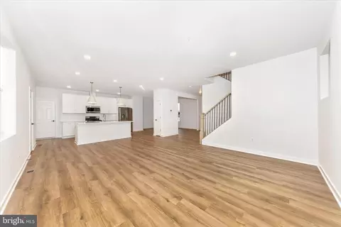 28 E C St, Brunswick, MD 21716 photo 10