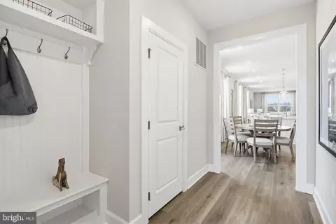 Entry Way - 2598 Potting Shed Ln, Frederick, MD 21702 photo 4 of 9