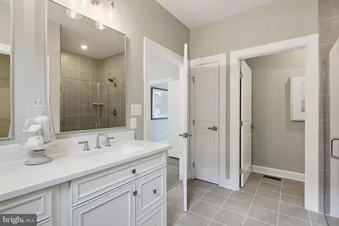 Bath - 2598 Potting Shed Ln, Frederick, MD 21702 photo 1 of 2