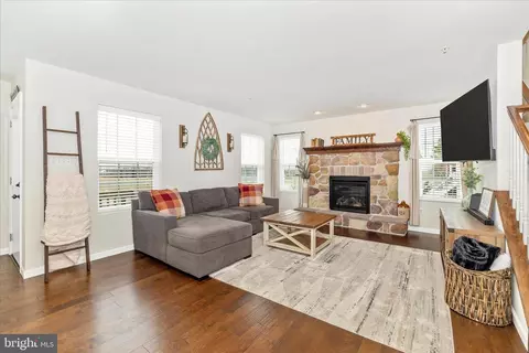 6806 Hawes Ct, Frederick, MD 21702 photo 15
