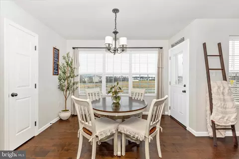 6806 Hawes Ct, Frederick, MD 21702 photo 14