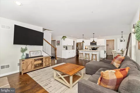 6806 Hawes Ct, Frederick, MD 21702 photo 17
